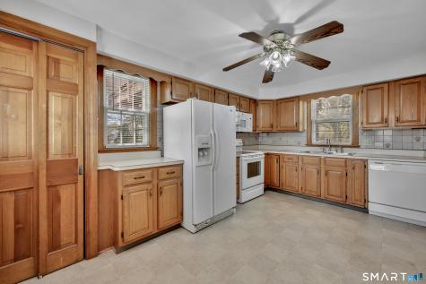 68 Village Street North Haven CT 06473