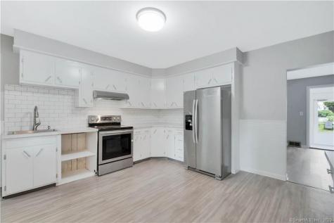 18 Beacon Street Hartford CT 06105