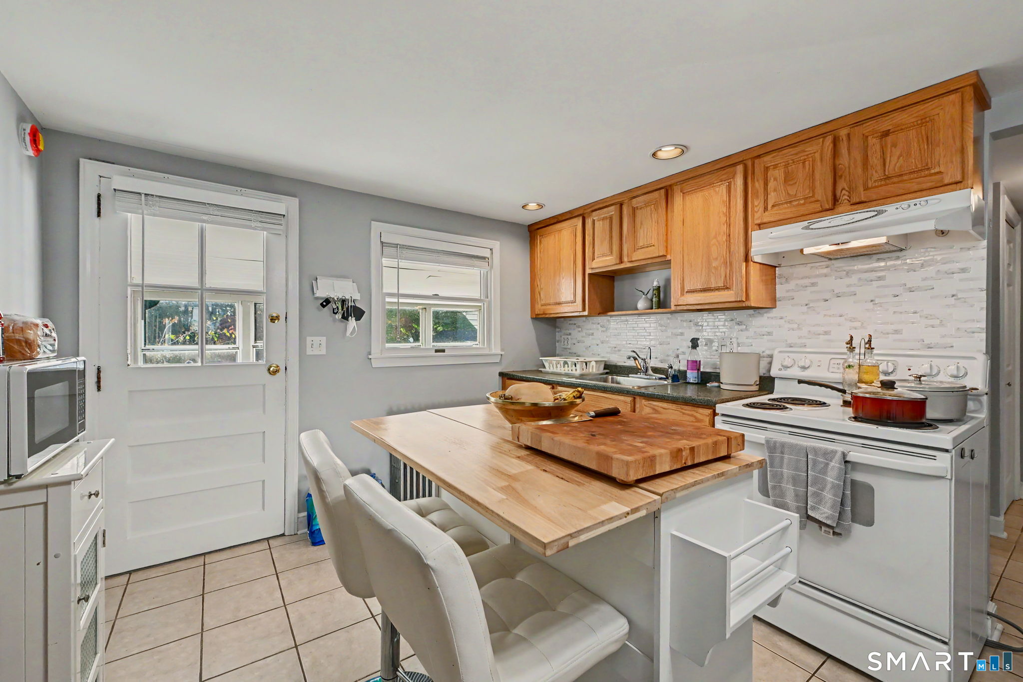 179 Seaside Avenue Stamford CT 06902