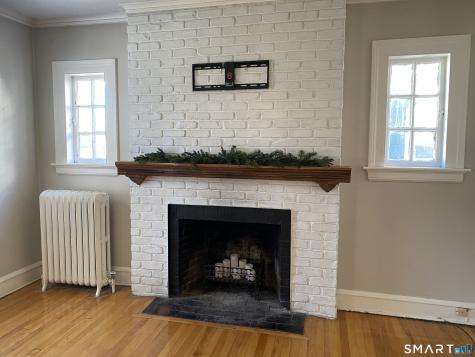 144 Maplewood Avenue West Hartford CT 06119