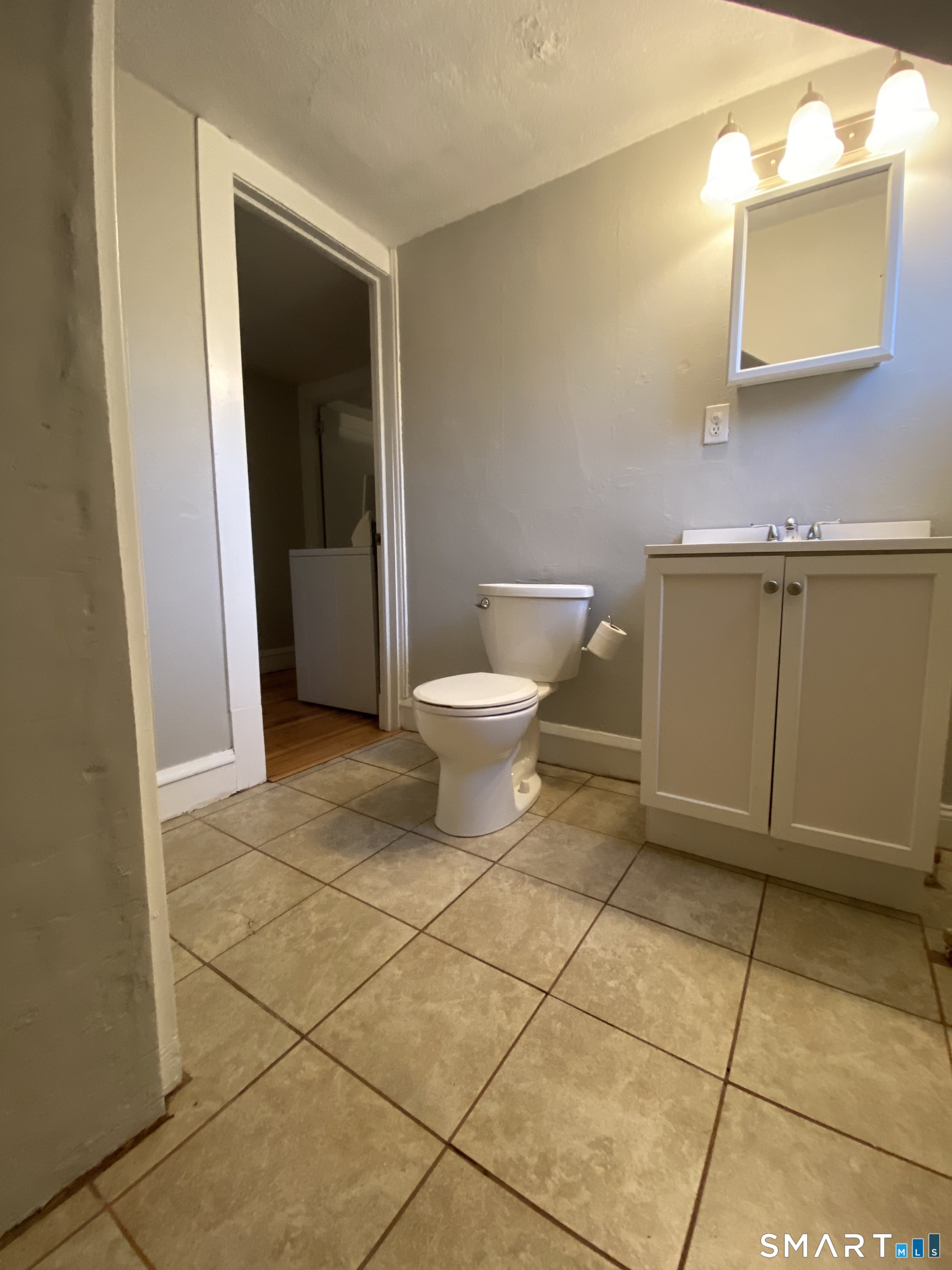 144 Maplewood Avenue West Hartford CT 06119