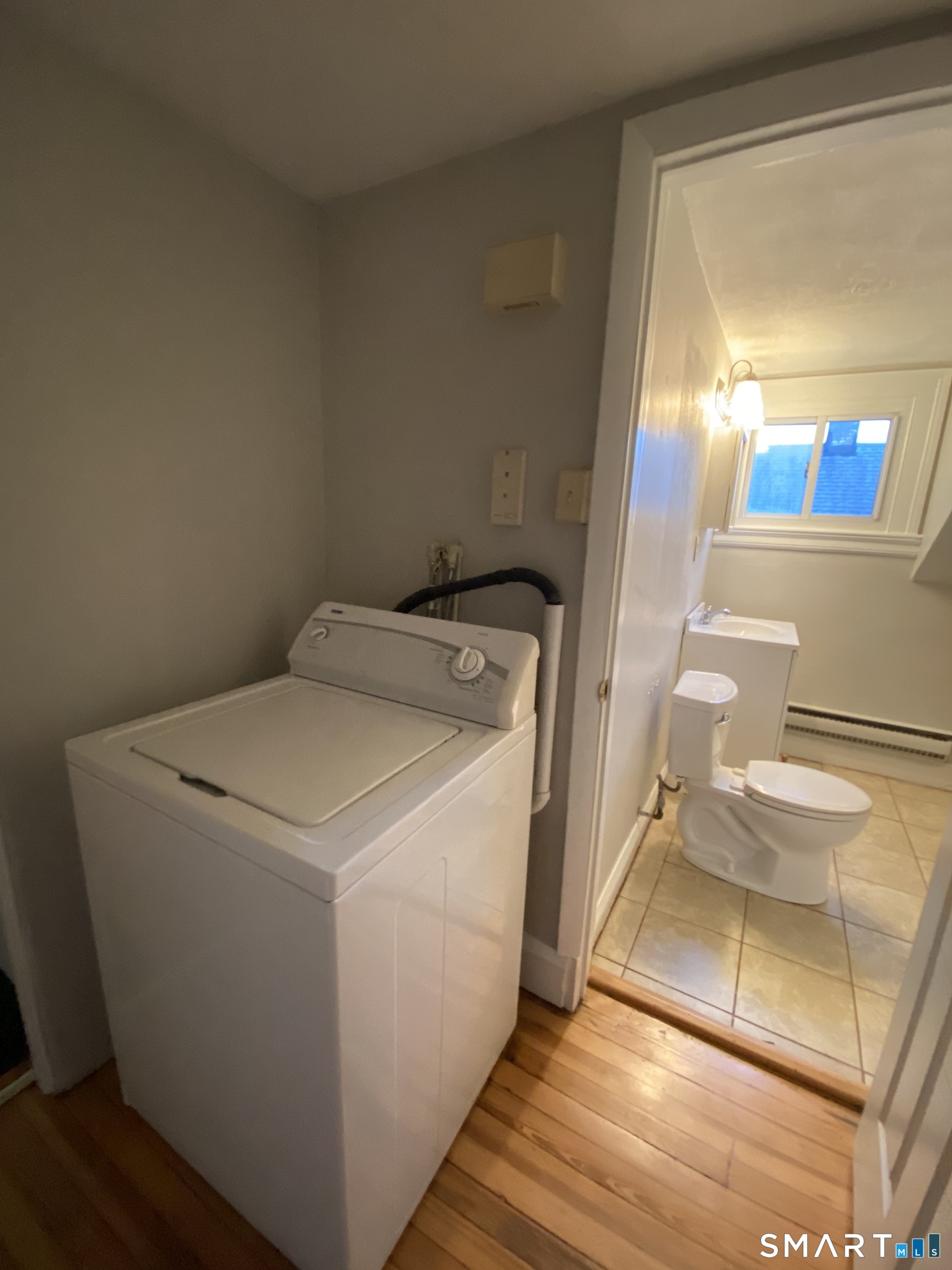144 Maplewood Avenue West Hartford CT 06119