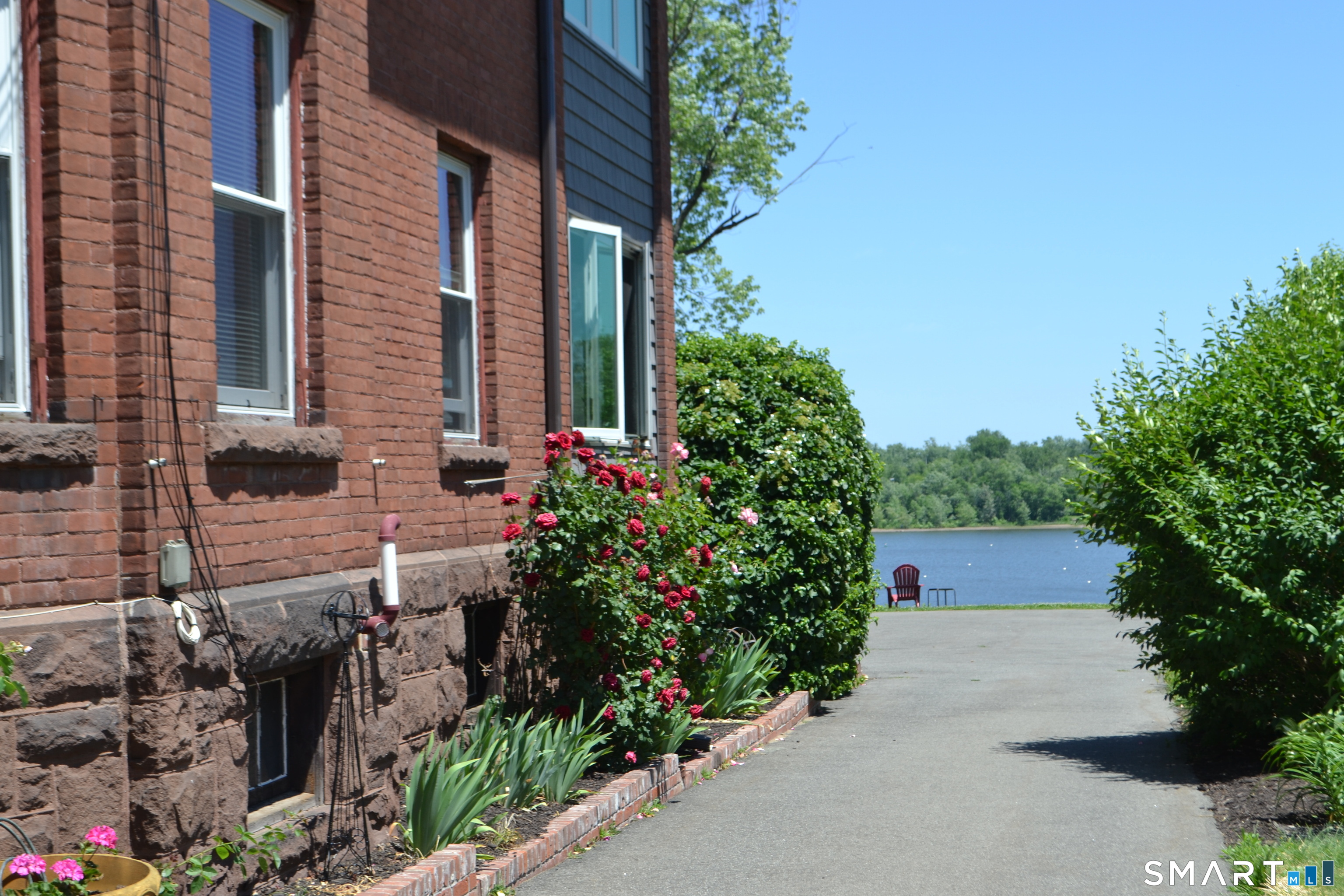 292 Hartford Avenue Wethersfield CT 06109