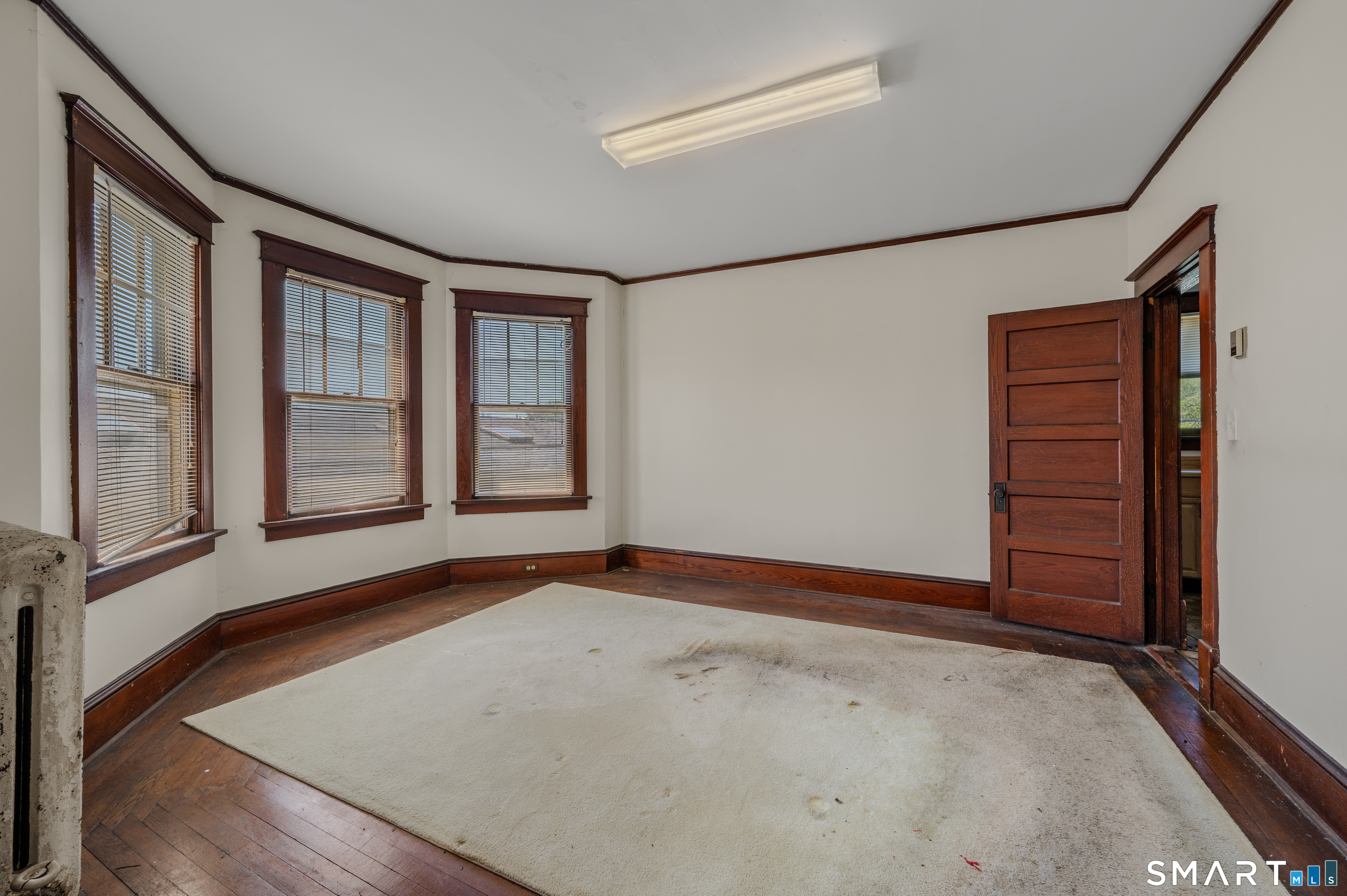 367 Ocean Avenue New London CT 06320