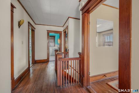 367 Ocean Avenue New London CT 06320