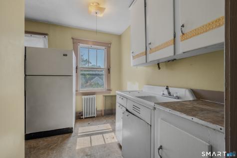 367 Ocean Avenue New London CT 06320