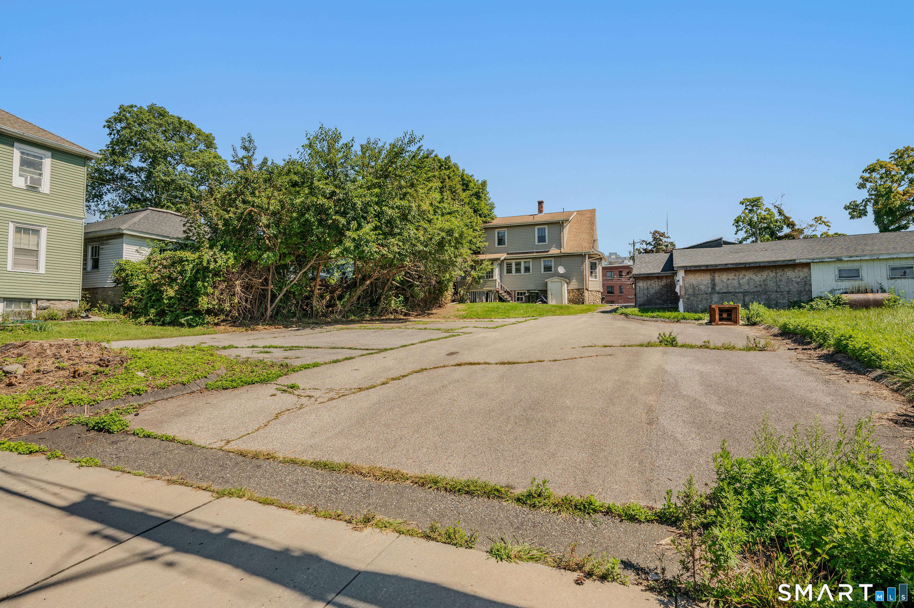 367 Ocean Avenue New London CT 06320