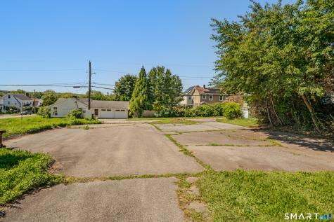 367 Ocean Avenue New London CT 06320