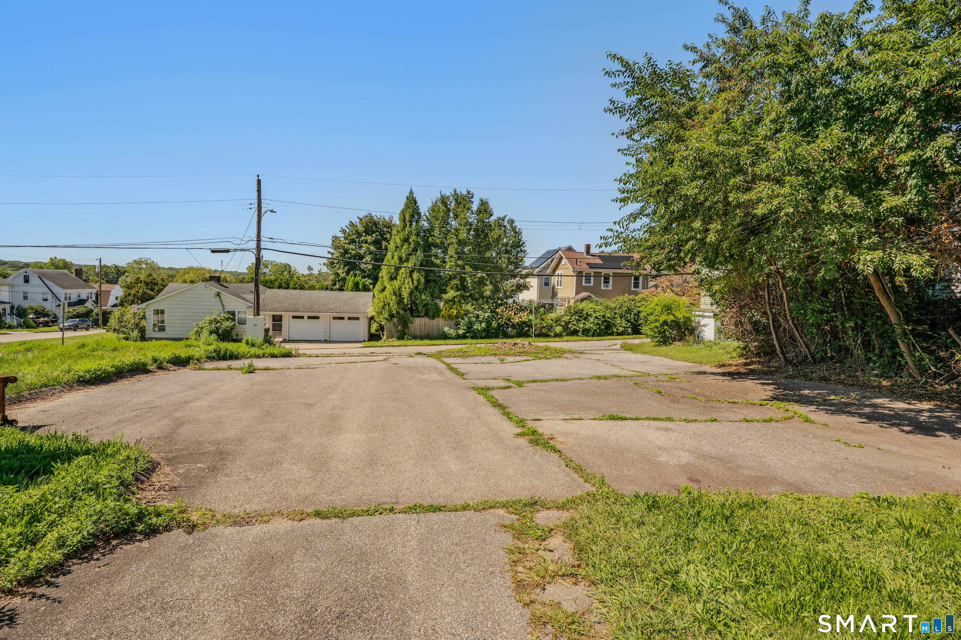 367 Ocean Avenue New London CT 06320