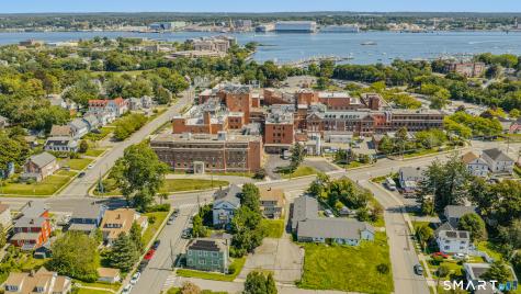 367 Ocean Avenue New London CT 06320