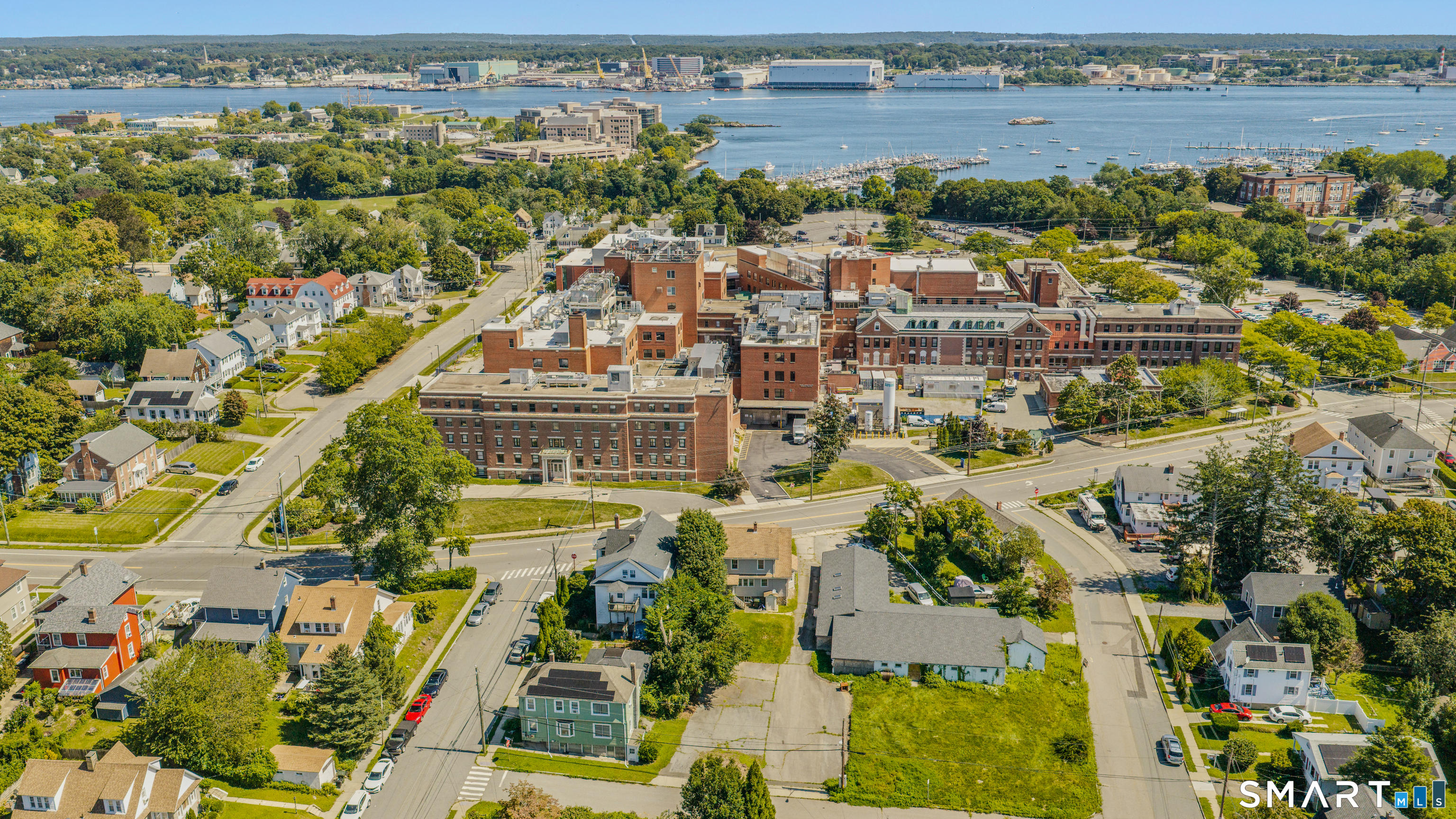 367 Ocean Avenue New London CT 06320