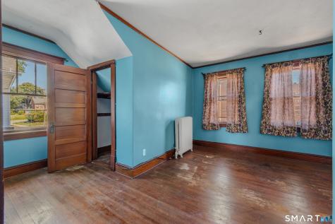 367 Ocean Avenue New London CT 06320