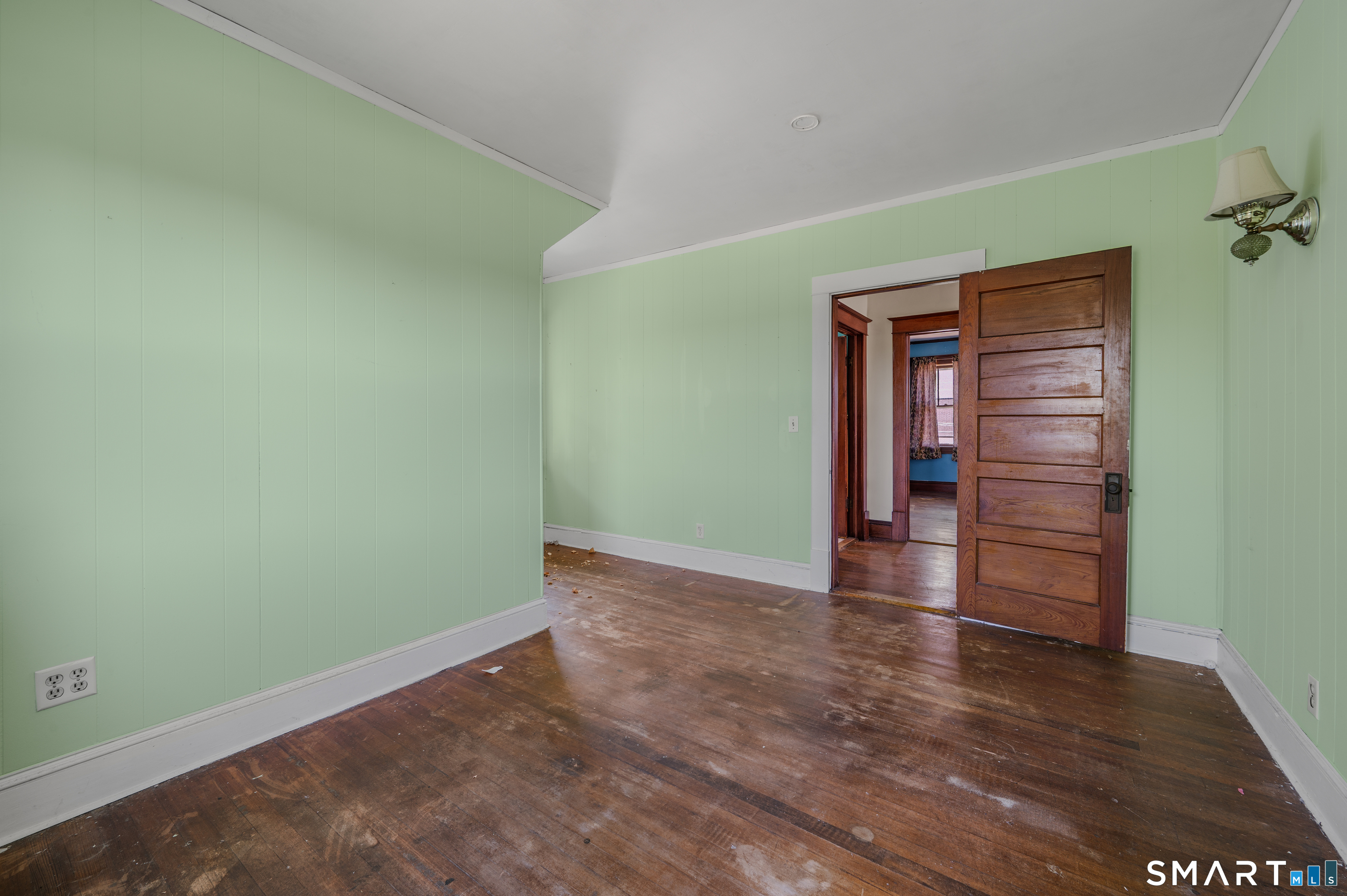367 Ocean Avenue New London CT 06320