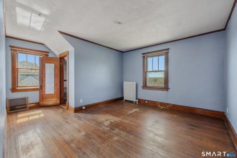 367 Ocean Avenue New London CT 06320