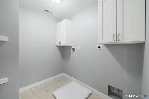 659 Meriden Avenue Southington CT 06489