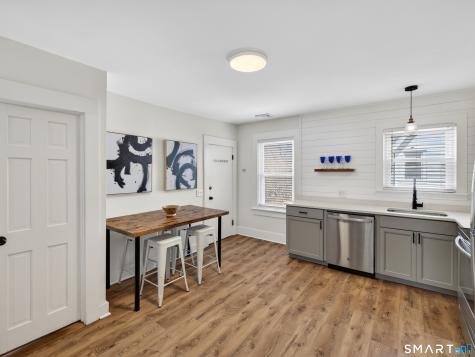 9 School (4 And 6 School Place)(mystic) Street Stonington CT 06355