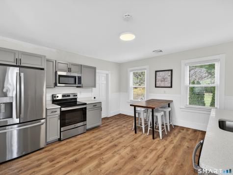 9 School (4 And 6 School Place)(mystic) Street Stonington CT 06355