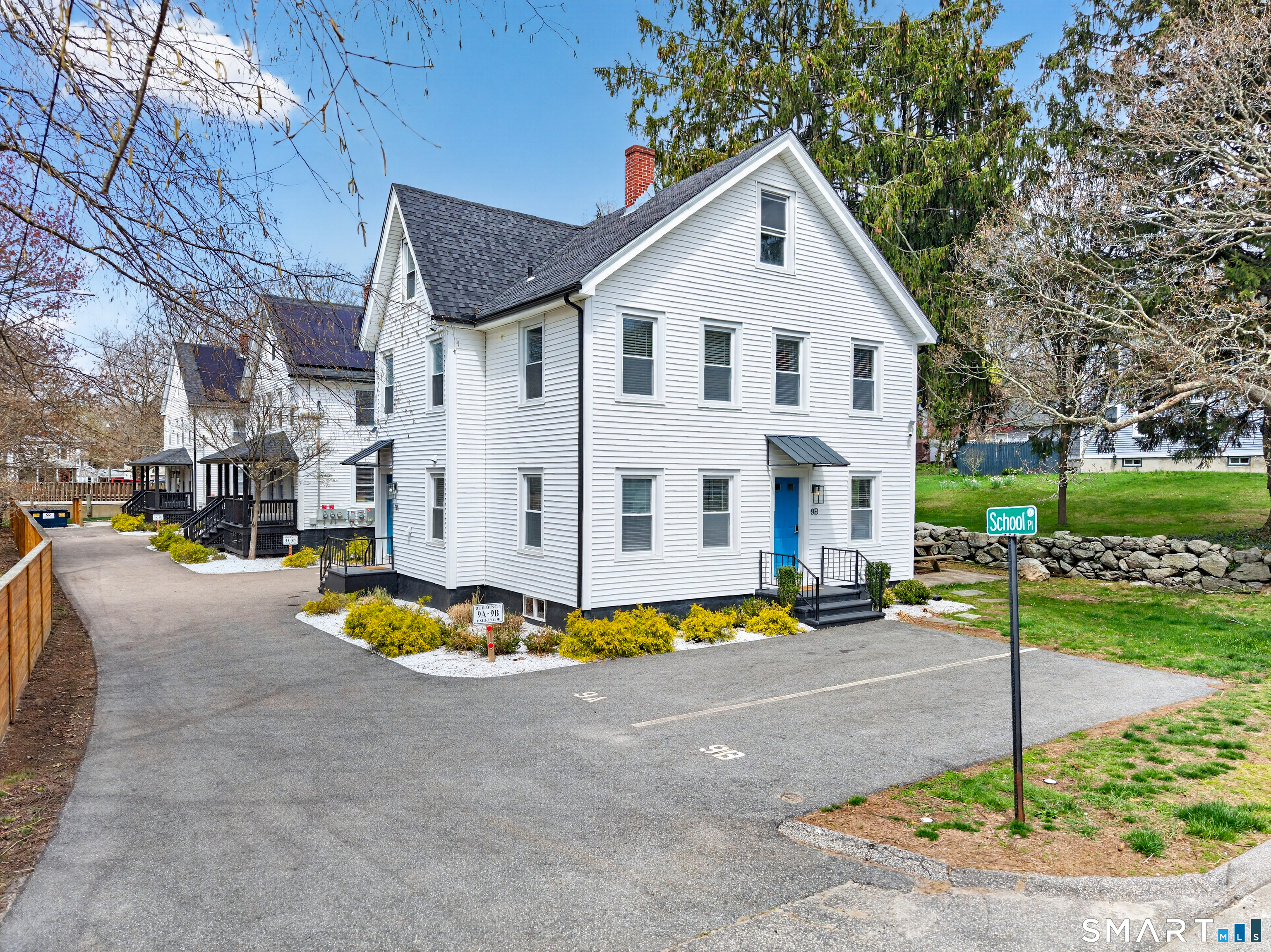 9 School (4 And 6 School Place)(mystic) Street Stonington CT 06355