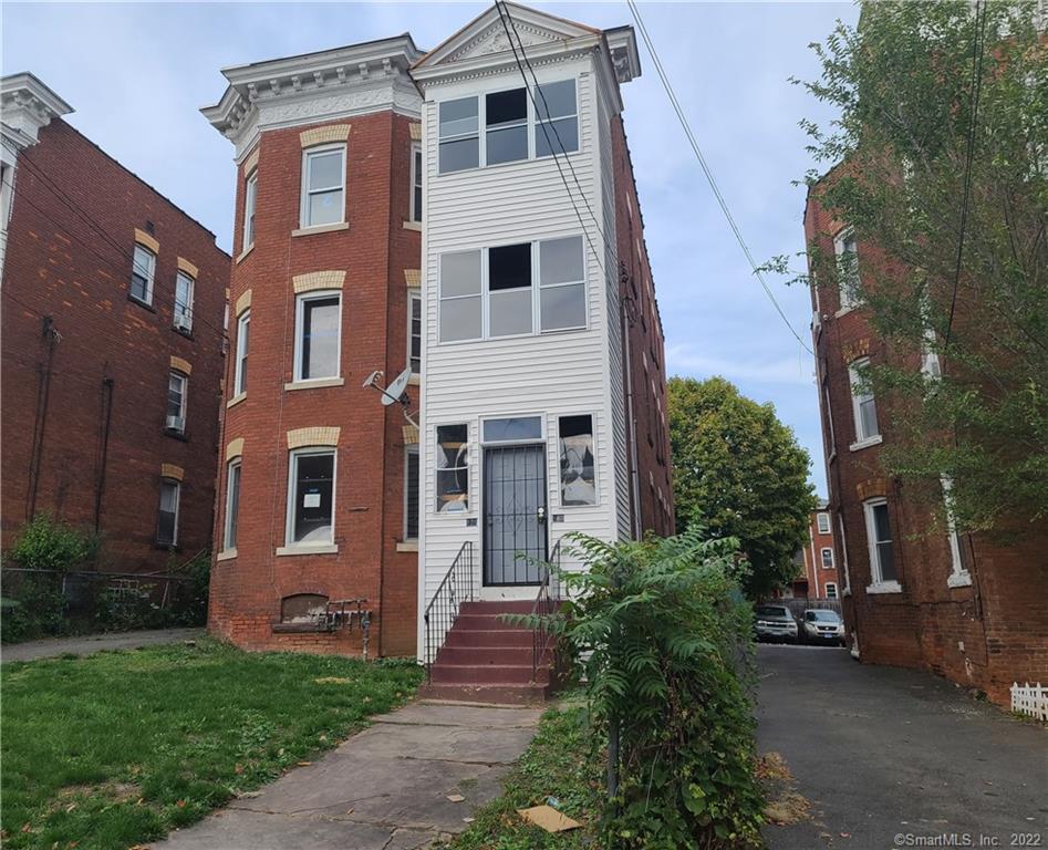 122 Shultas Place Hartford CT 06114