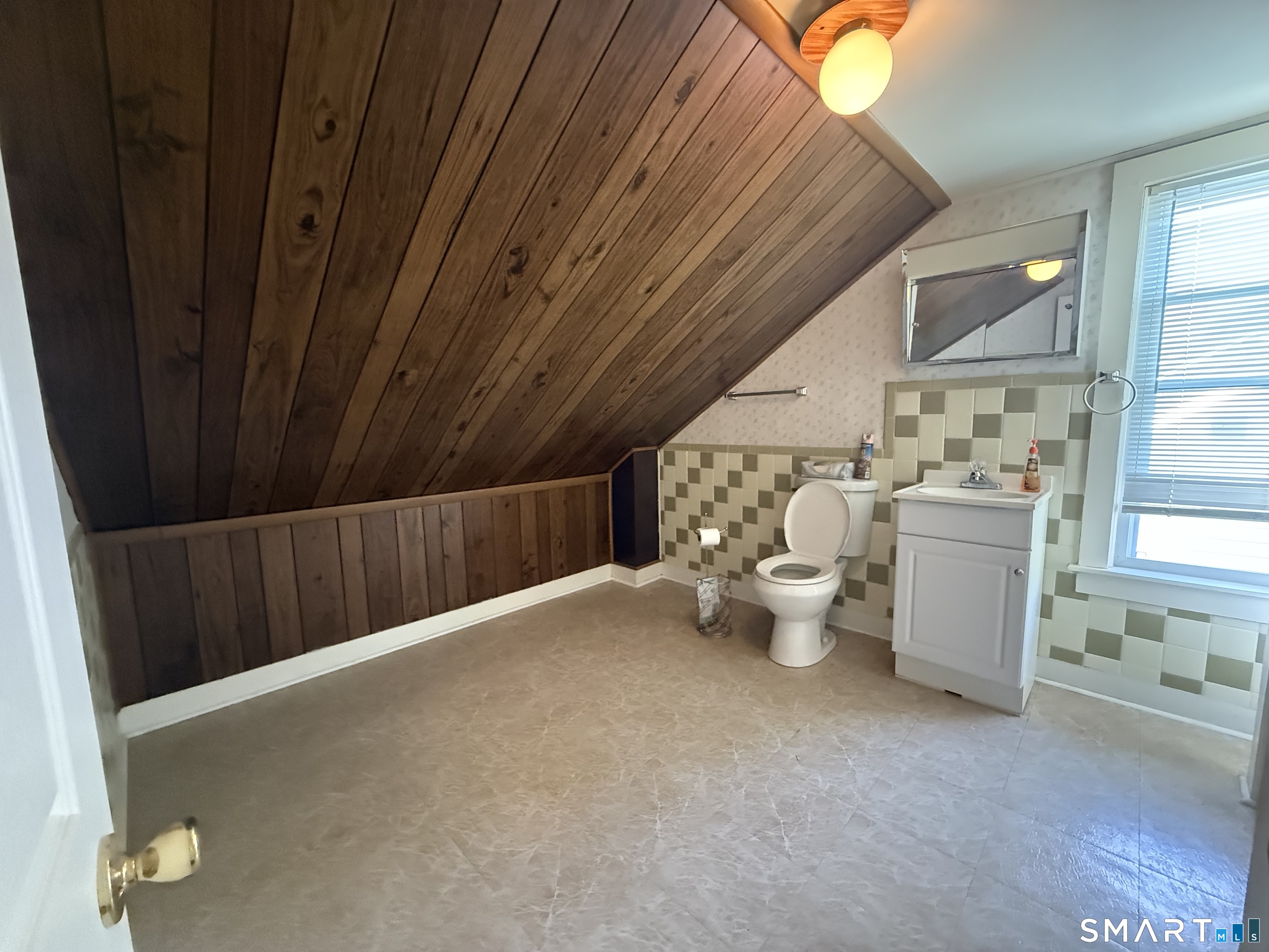 53 Battey Street Putnam CT 06260