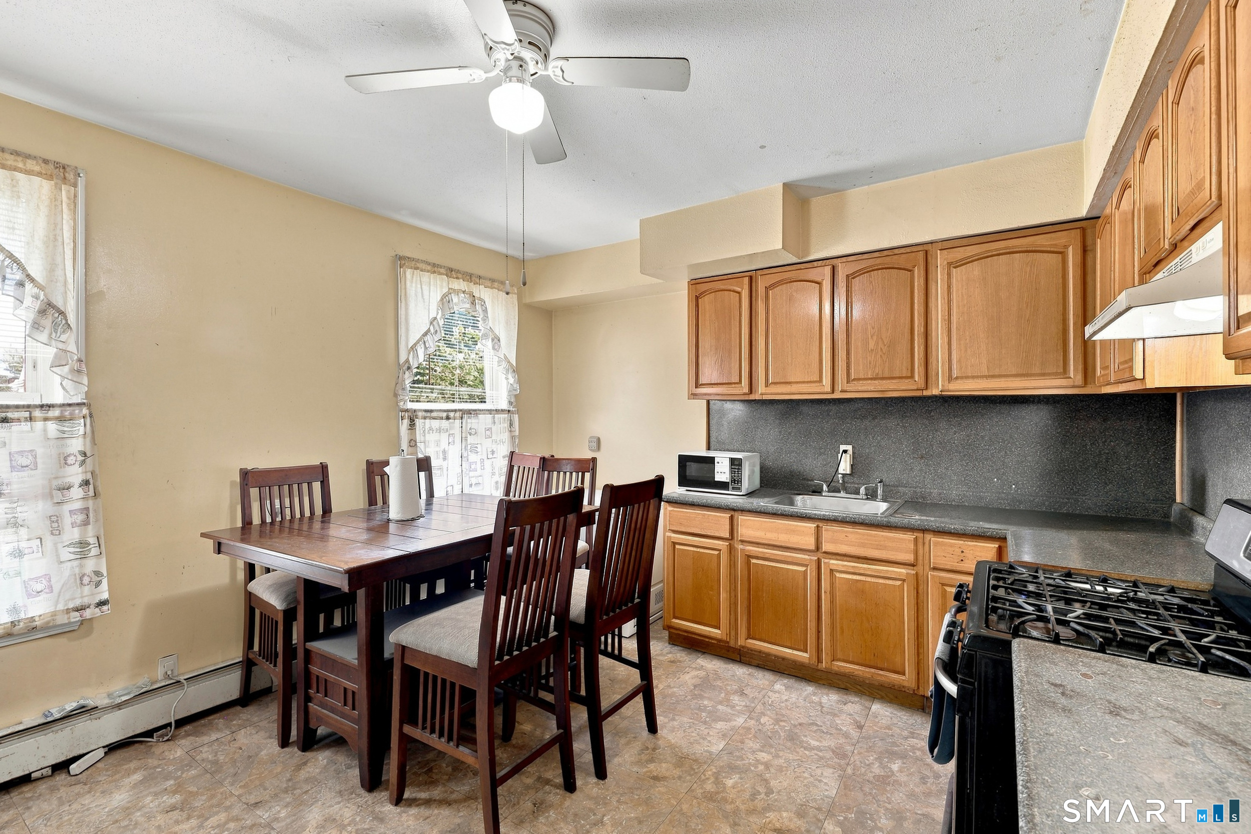 138-140 Putnam Street Hartford CT 06106
