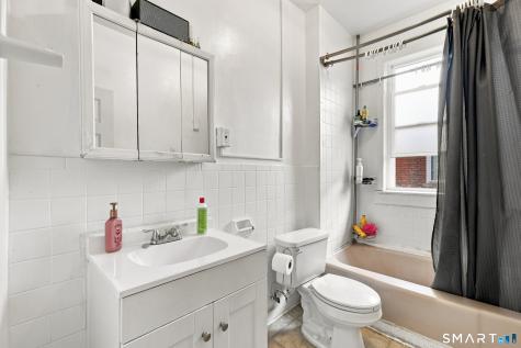 138-140 Putnam Street Hartford CT 06106