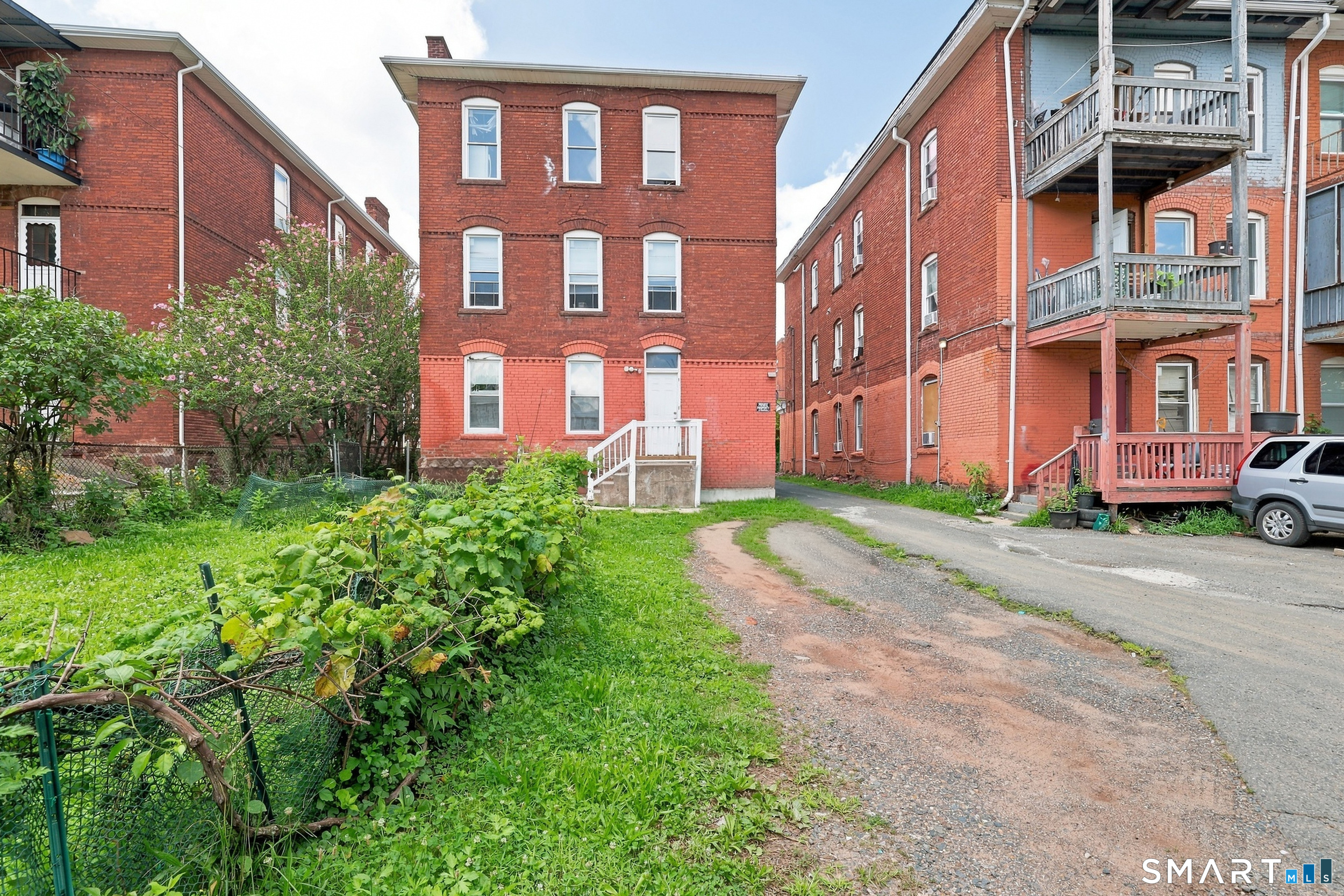138-140 Putnam Street Hartford CT 06106