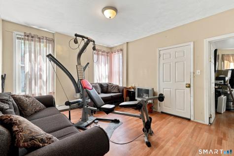 138-140 Putnam Street Hartford CT 06106