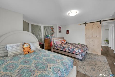 18 Mallory Street Danbury CT 06810