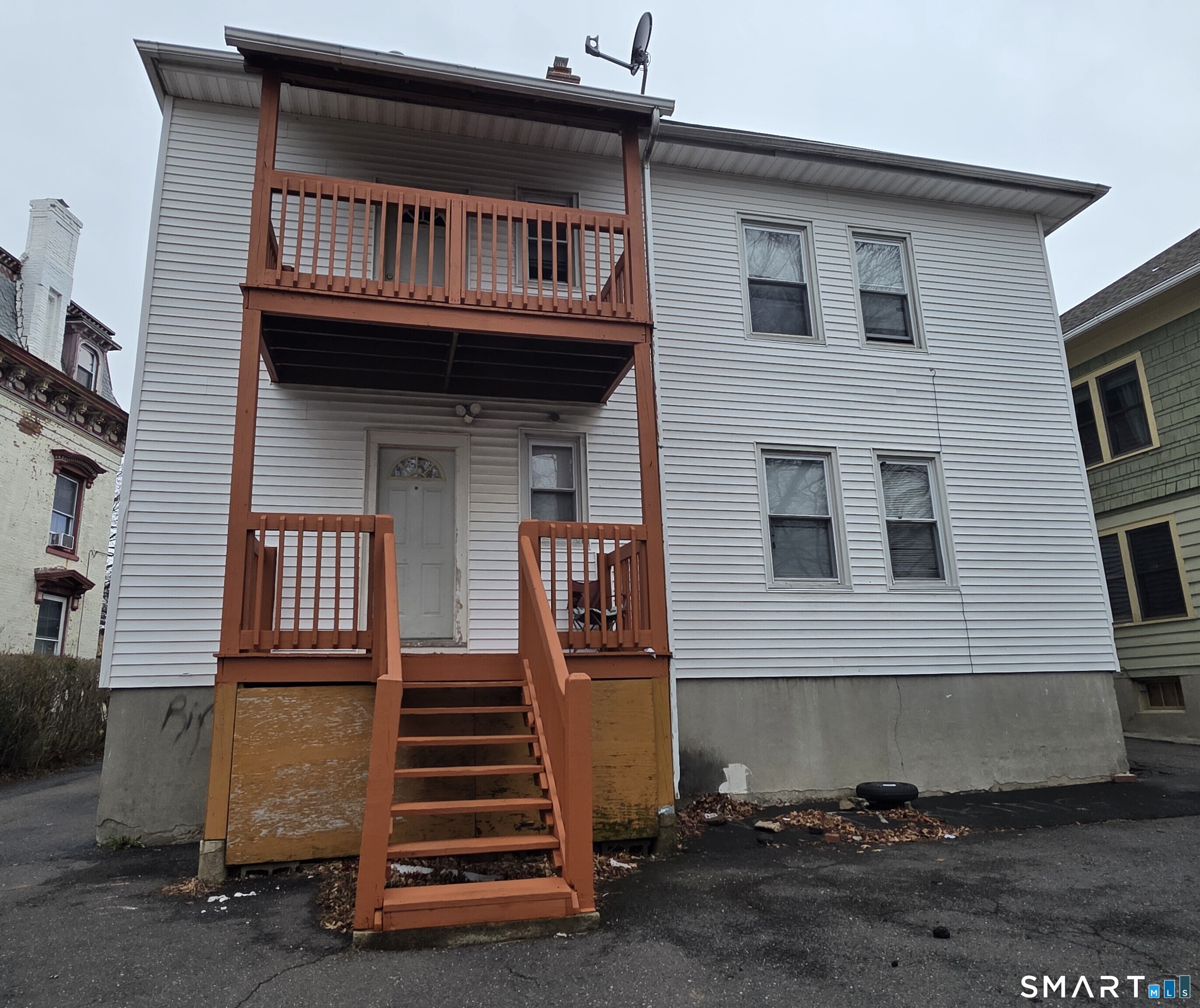 156 Fairfield Avenue Hartford CT 06114