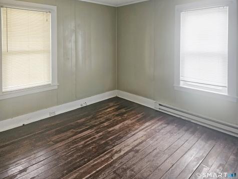 24 Green Street Putnam CT 06260