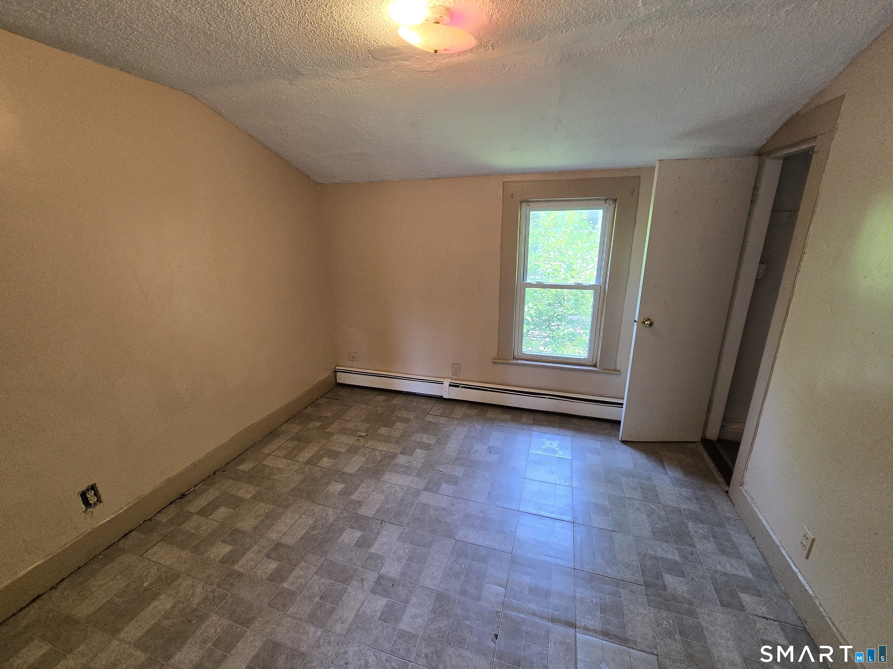 256 Hillside Avenue Waterbury CT 06710