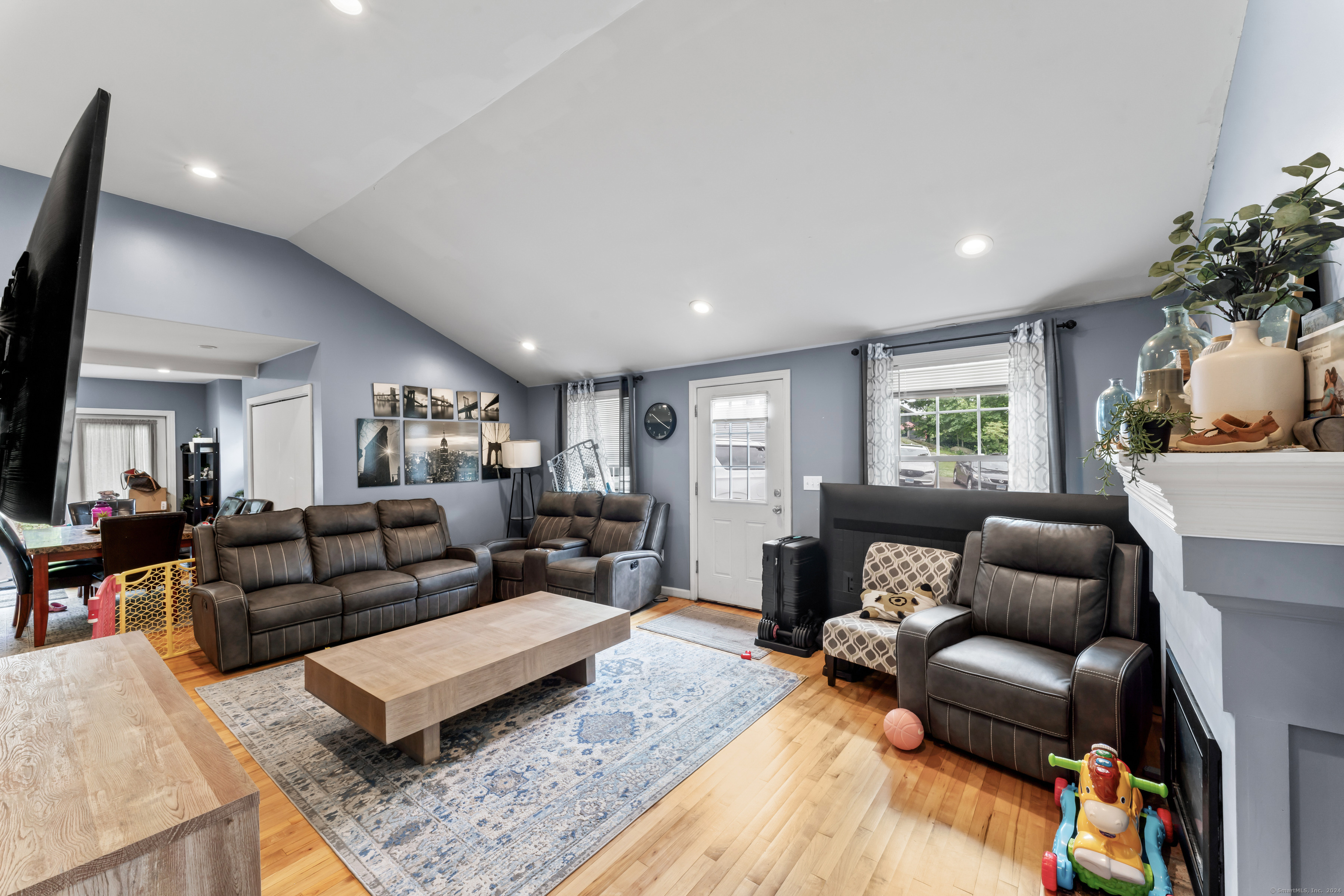 39 Short Beach Road East Haven CT 06512