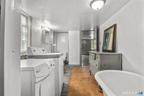 10 North Street Norfolk CT 06058