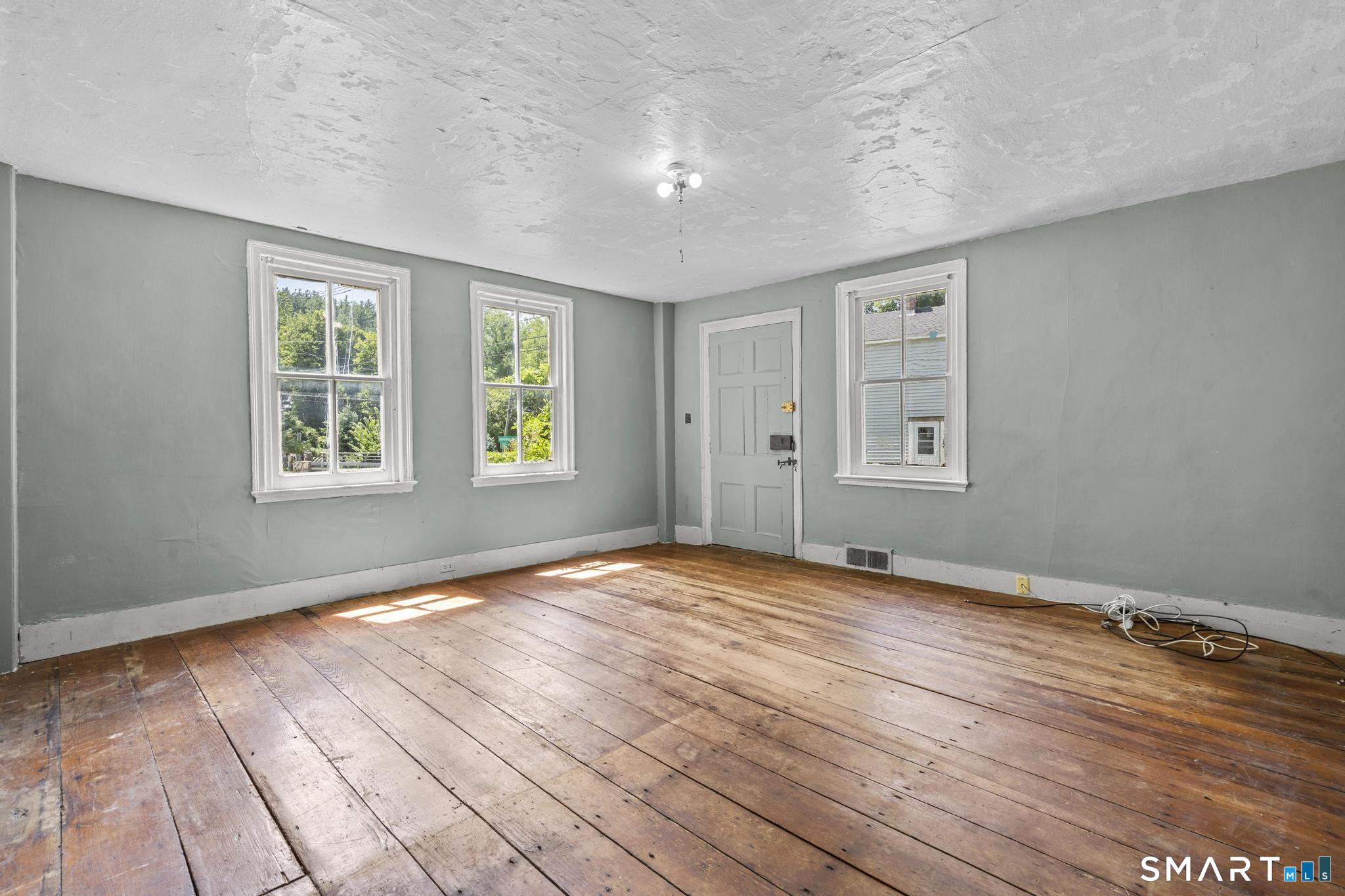 10 North Street Norfolk CT 06058