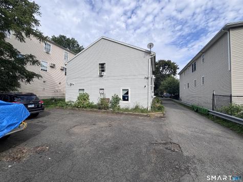 8 Peace Street Danbury CT 06810
