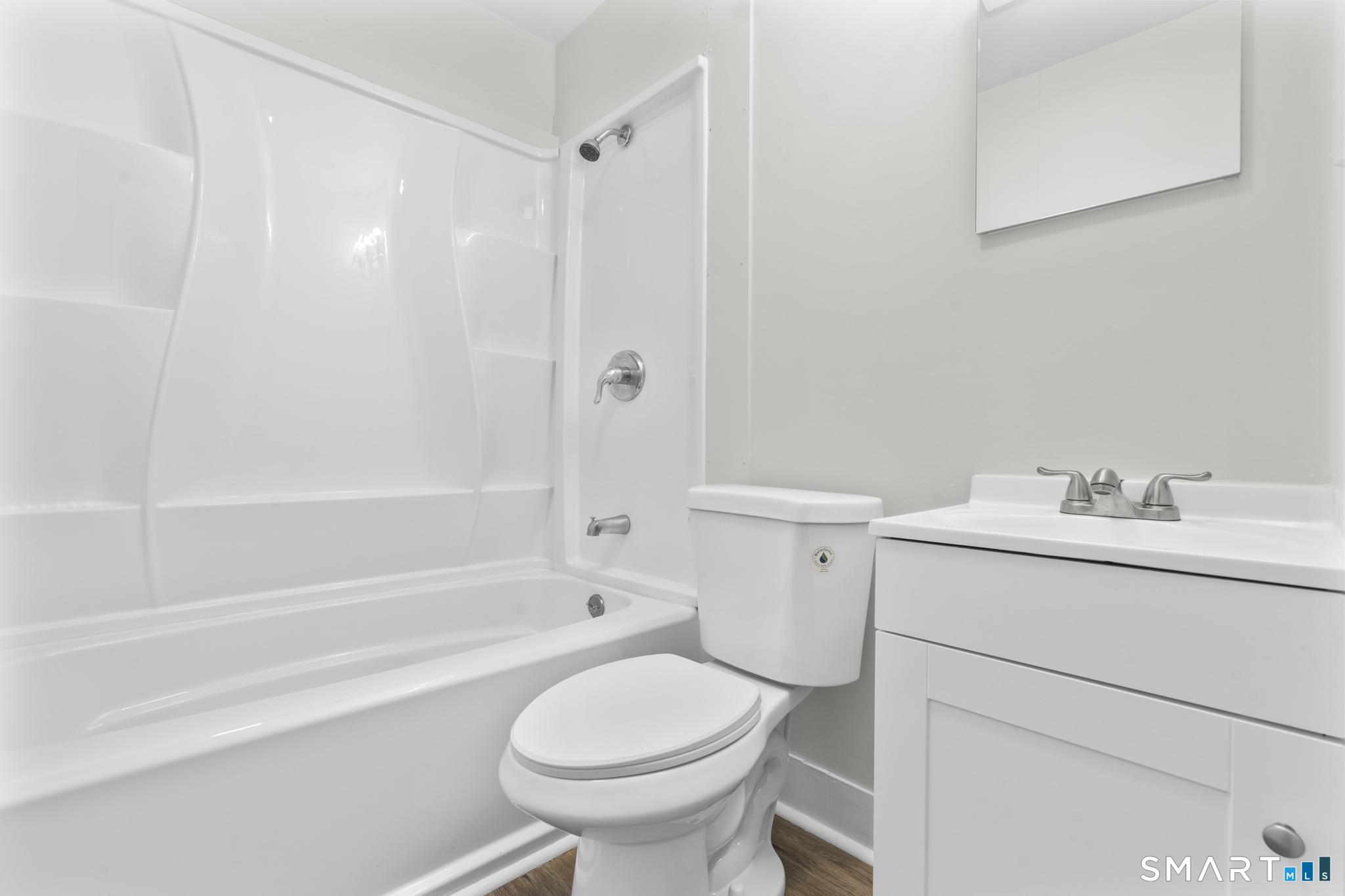 13-15 York Court Groton CT 06340