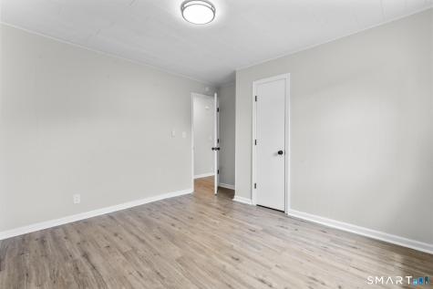 13-15 York Court Groton CT 06340