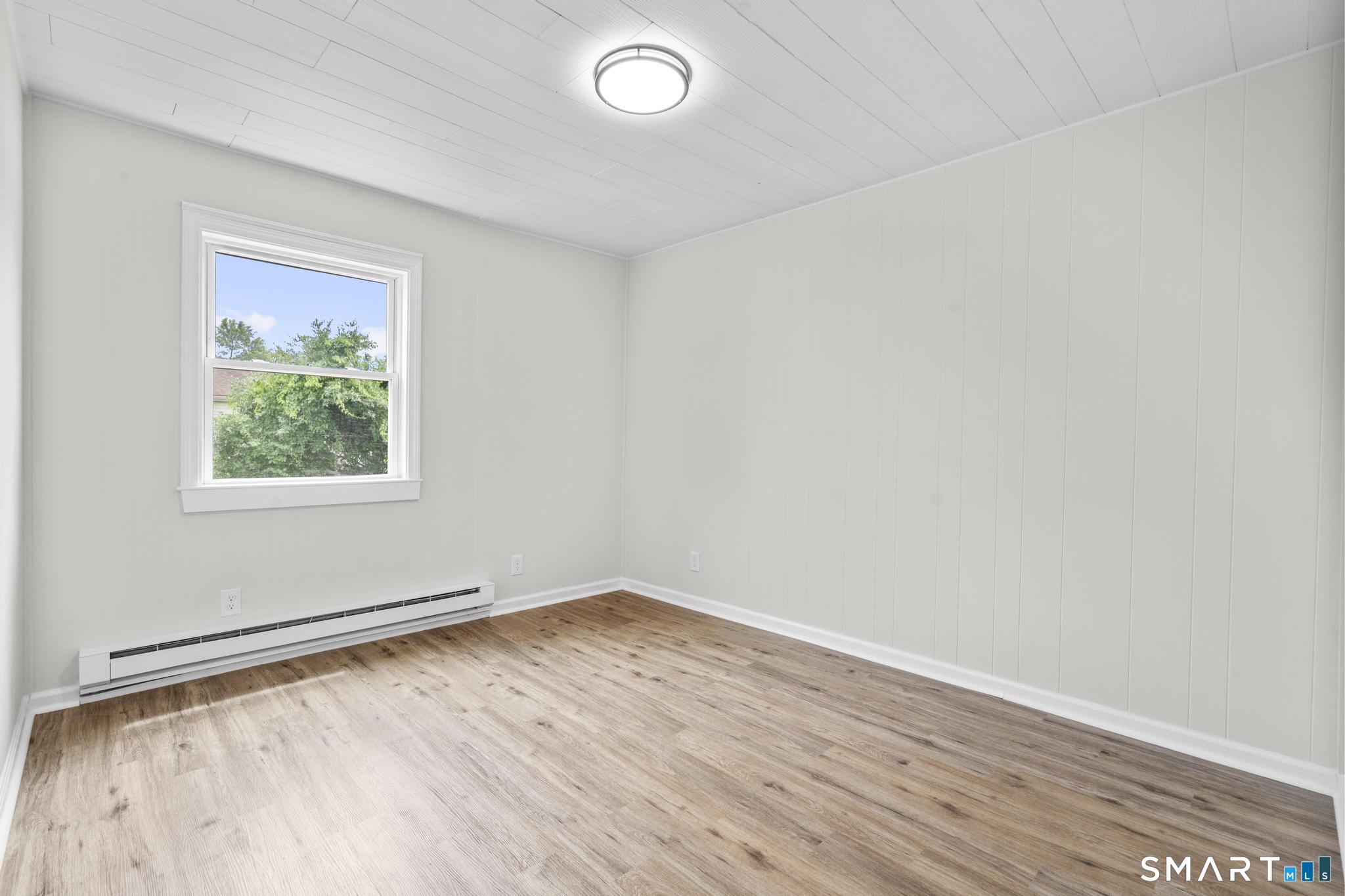 13-15 York Court Groton CT 06340