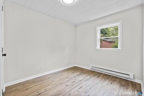 13-15 York Court Groton CT 06340
