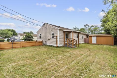 13-15 York Court Groton CT 06340