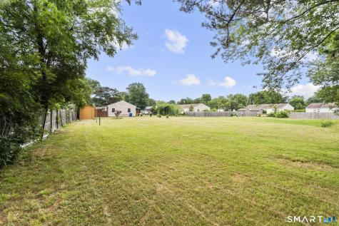 13-15 York Court Groton CT 06340