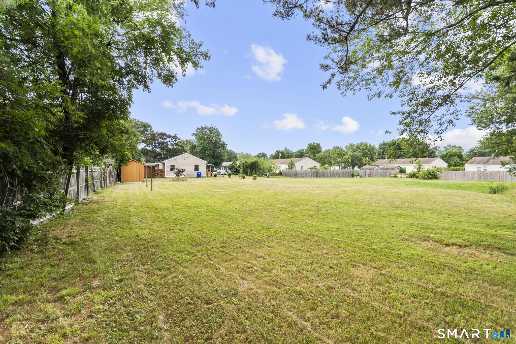 13-15 York Court Groton CT 06340