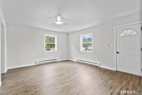 13-15 York Court Groton CT 06340