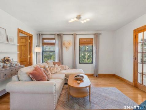 112 Colonial Road Stamford CT 06906