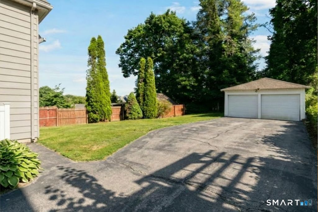 112 Colonial Road Stamford CT 06906