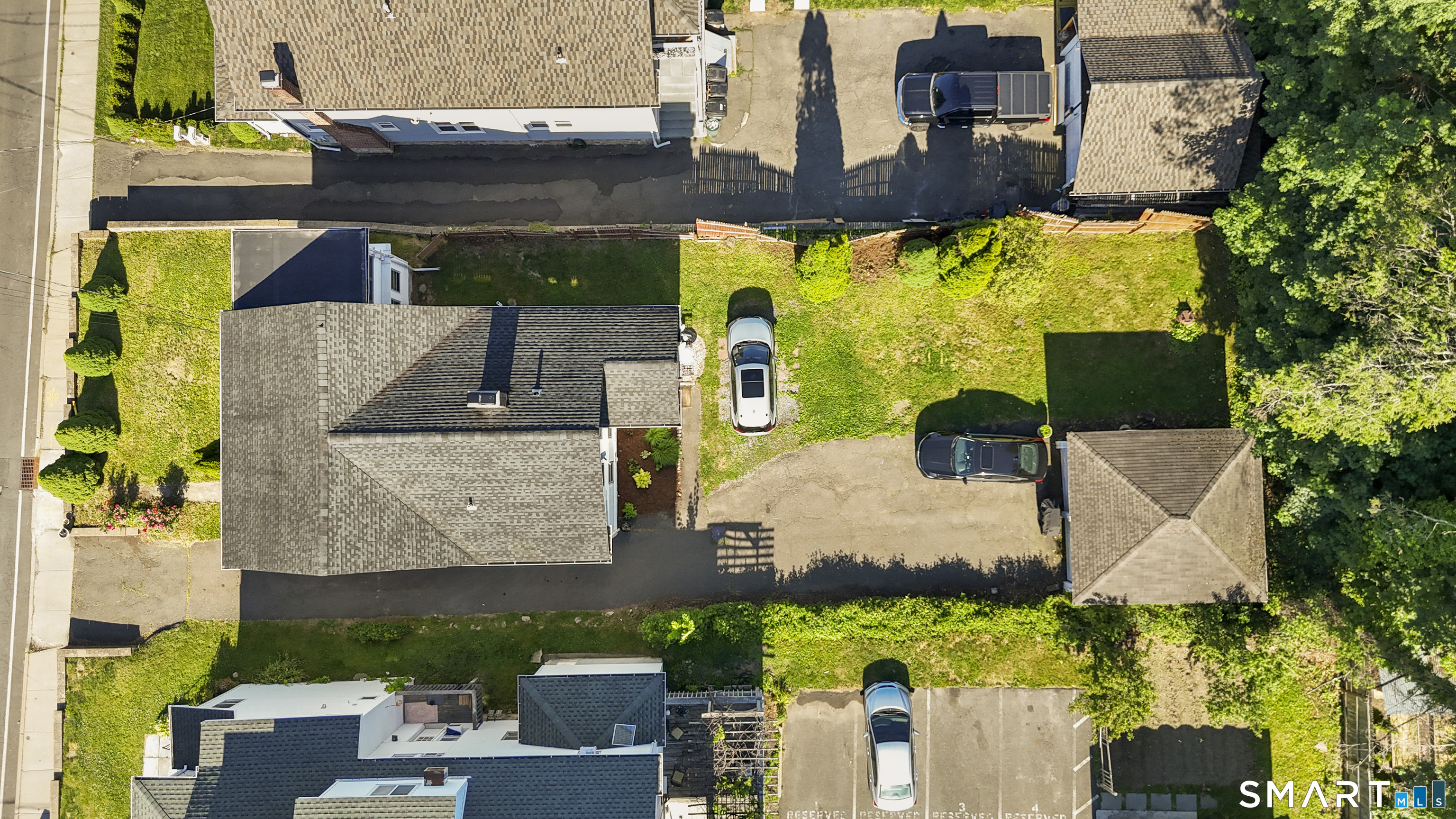 112 Colonial Road Stamford CT 06906