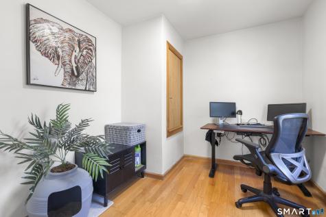 112 Colonial Road Stamford CT 06906