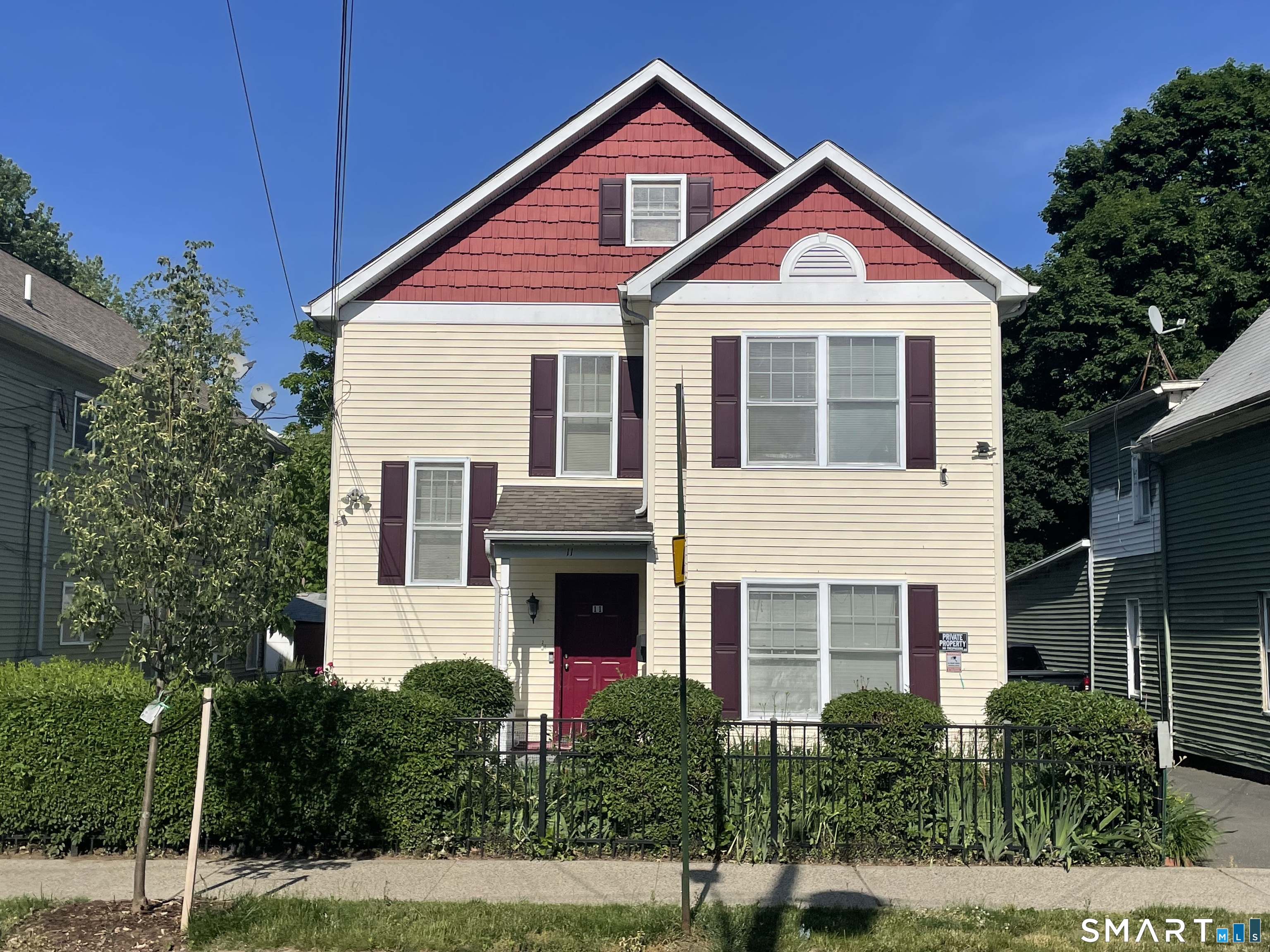 11 Button Street New Haven CT 06519