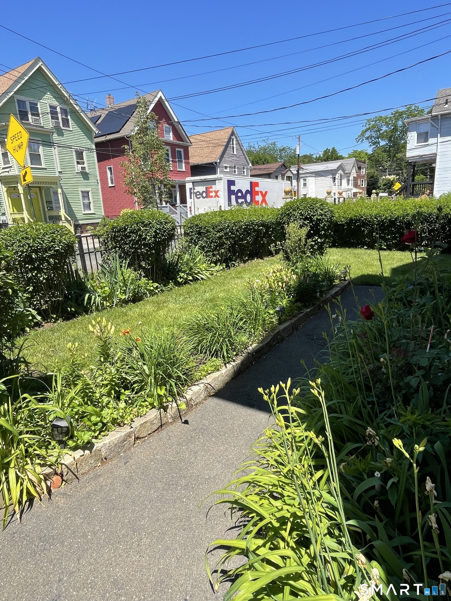 11 Button Street New Haven CT 06519